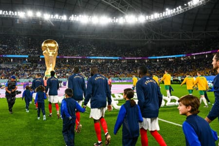 L'Équipe de France affrontera la Pologne lors des huitièmes de finale de la Coupe du Monde 2022 au Qatar.