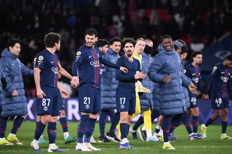 Le PSG passe leader de Ligue 1 ! PSG