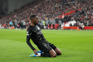PSG : Dembele envoie un message pour sa prolongation