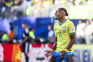 Brésil : Raphinha sort sur blessure !