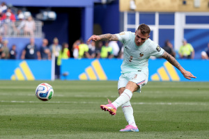 Lucas Digne de retour au PSG, dix ans après