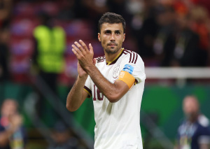 Le PSG se fait complètement recaler par Rodri