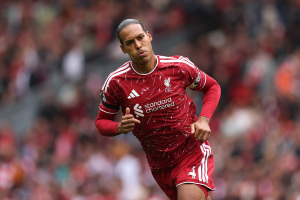Ipswich – Liverpool : Barcola attendu pour ses débuts à 140 millions, compos probables et chaîne TV